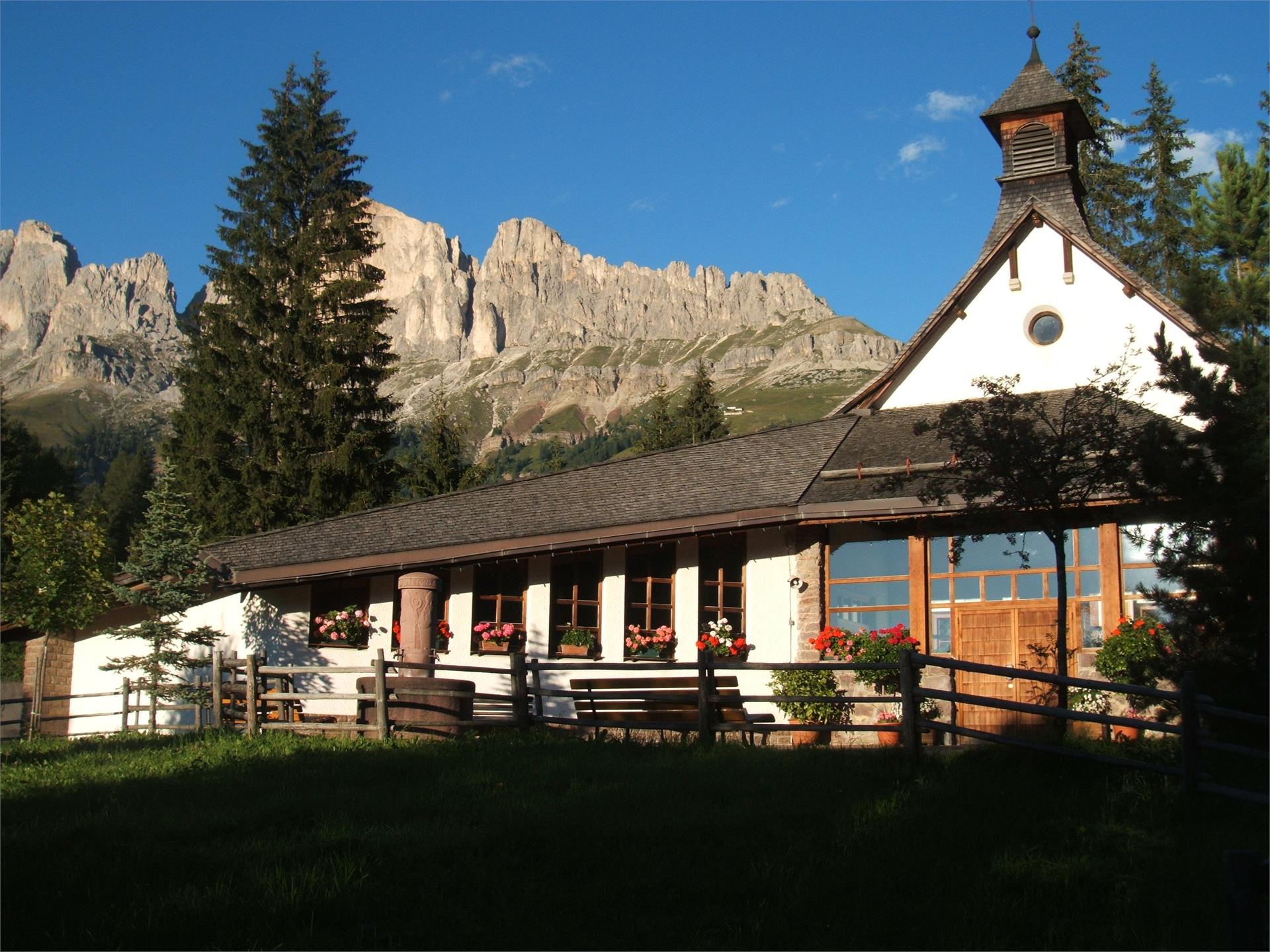 S. Joseph chapel Welschnofen/Nova Levante 1 suedtirol.info