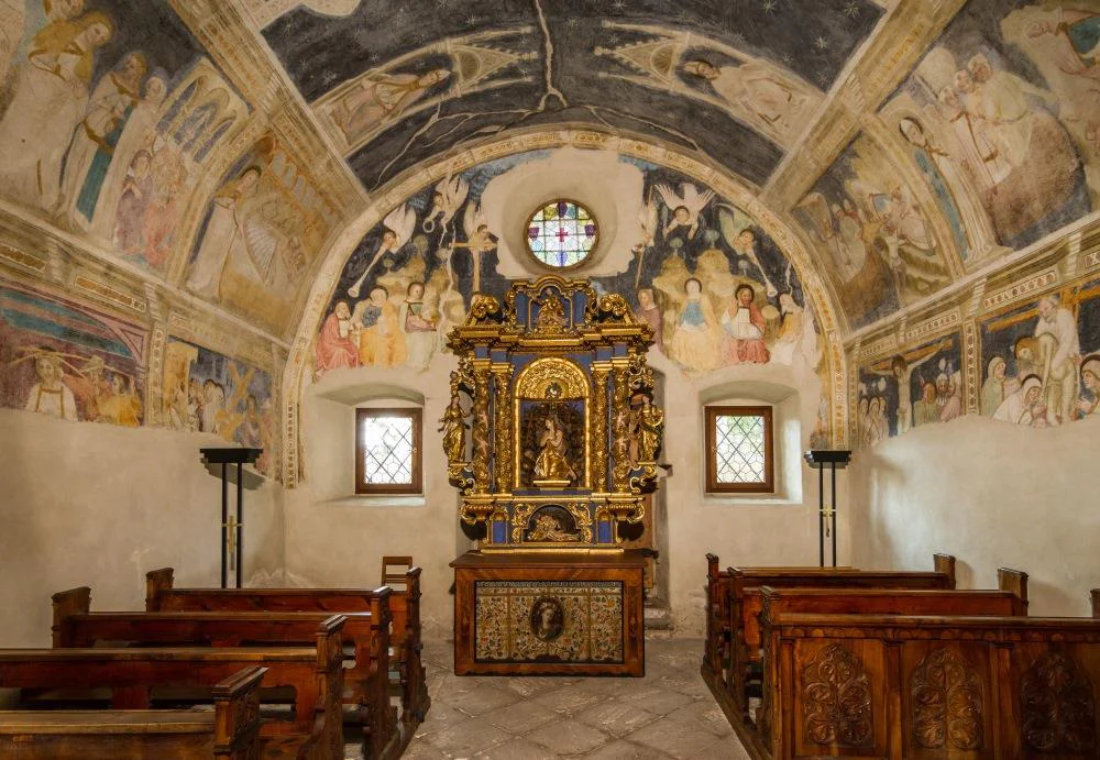 Chiesa di Santa Maddalena a Prazöll  3 suedtirol.info