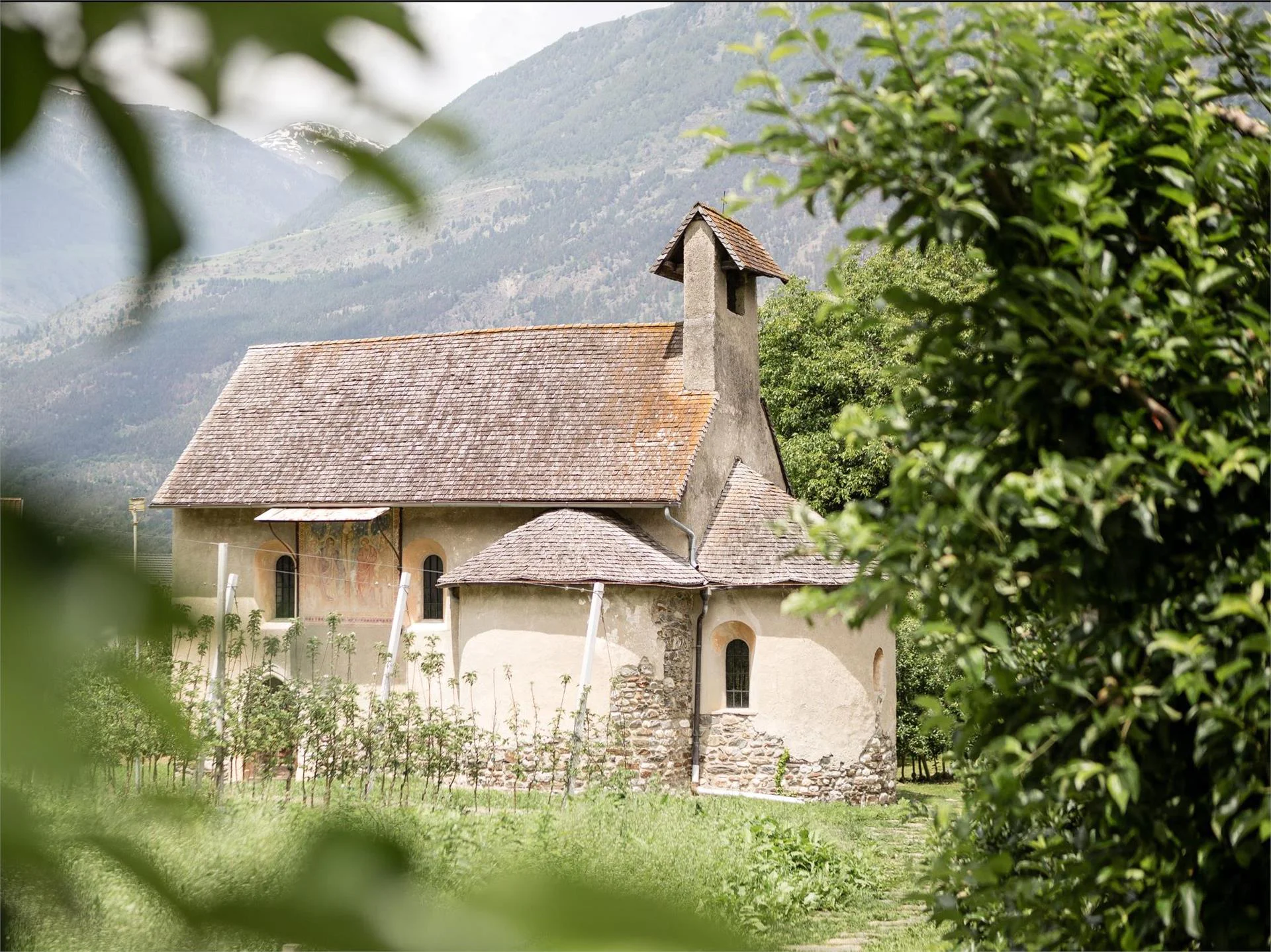 Chiesetta dei Santi Vigilio e Biagio Laces 1 suedtirol.info