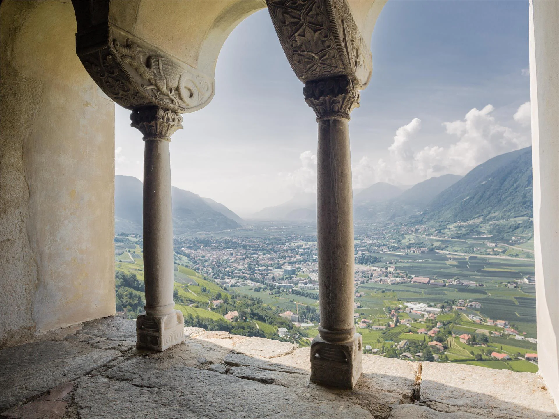 Tyrol Castle Tirol/Tirolo 4 suedtirol.info