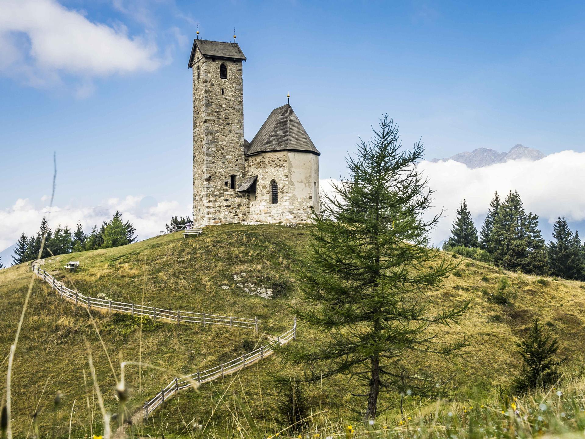 St. Vigilius Church Marling/Marlengo 1 suedtirol.info