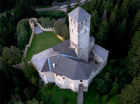 Castel Welsperg Monguelfo-Tesido 5 suedtirol.info