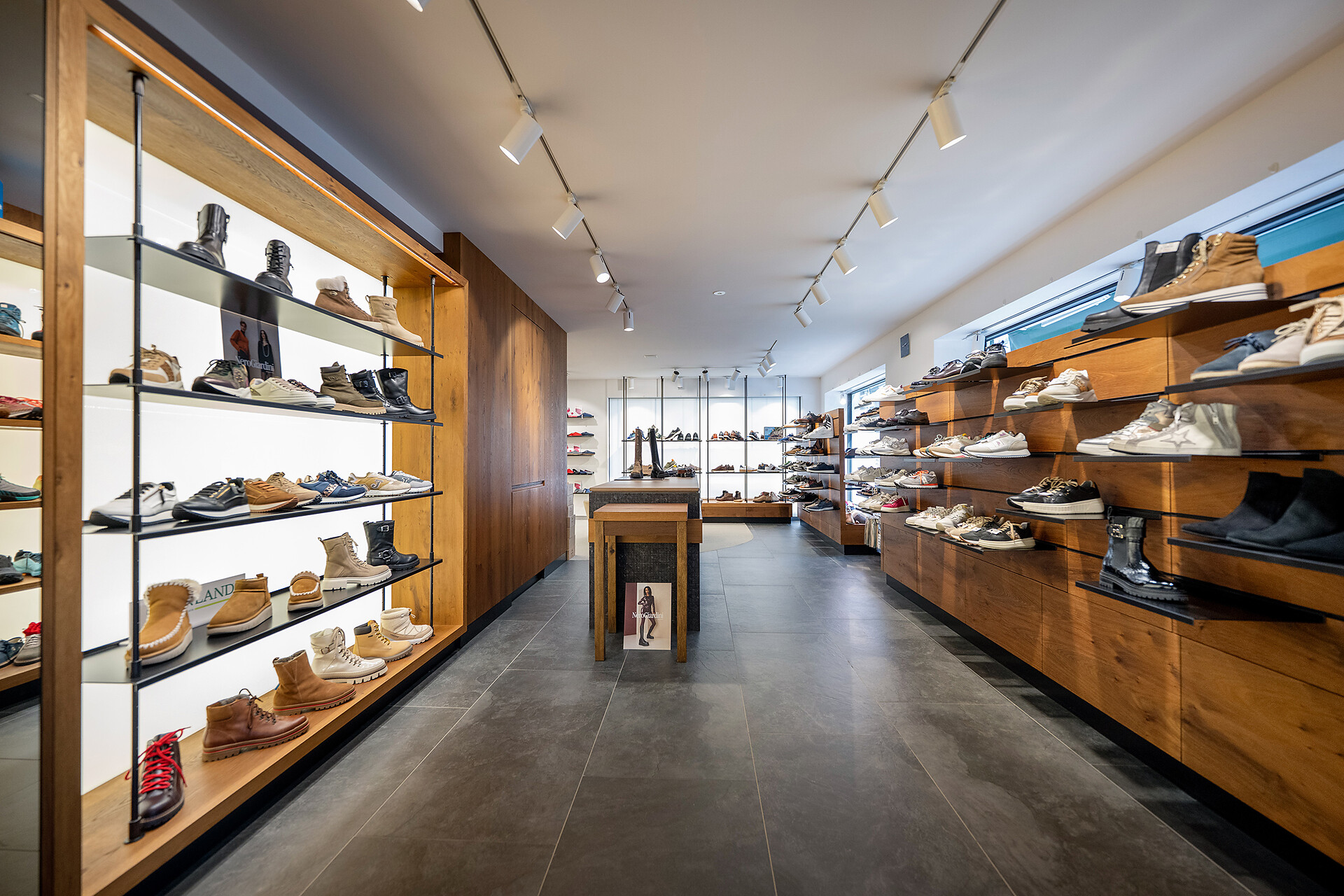 Calzature Pitscheider - Regione dolomitica Val Gardena - #7 - suedtirol.info