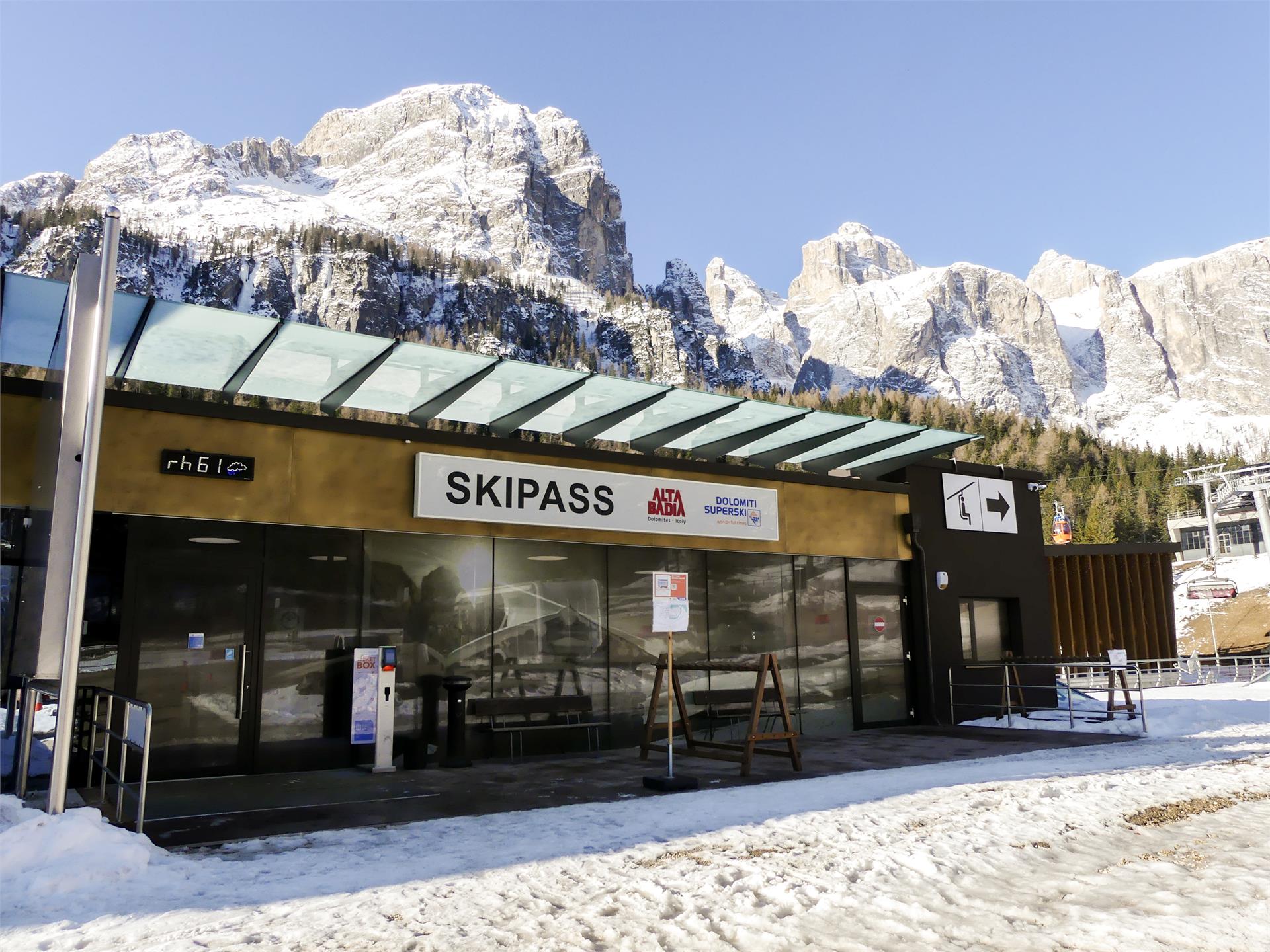 Ski pass office Colfosco Corvara 1 suedtirol.info