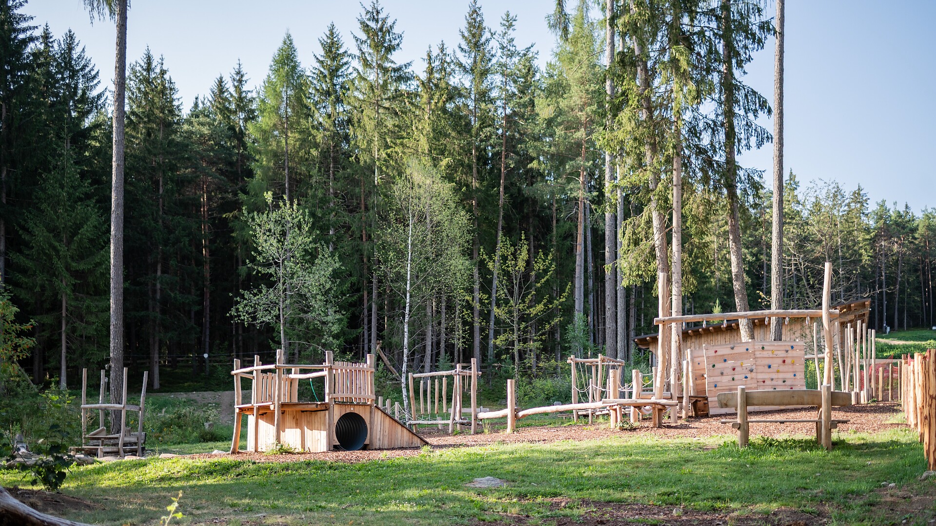 Playground Pfalzen/Falzes - Dolomites Region Kronplatz/Plan de Corones - #2 - suedtirol.info