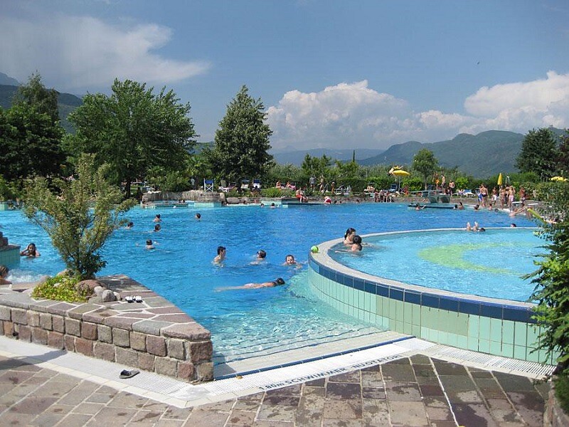 Sport- und Erlebnisbad Tramin Tramin an der Weinstraße 1 suedtirol.info