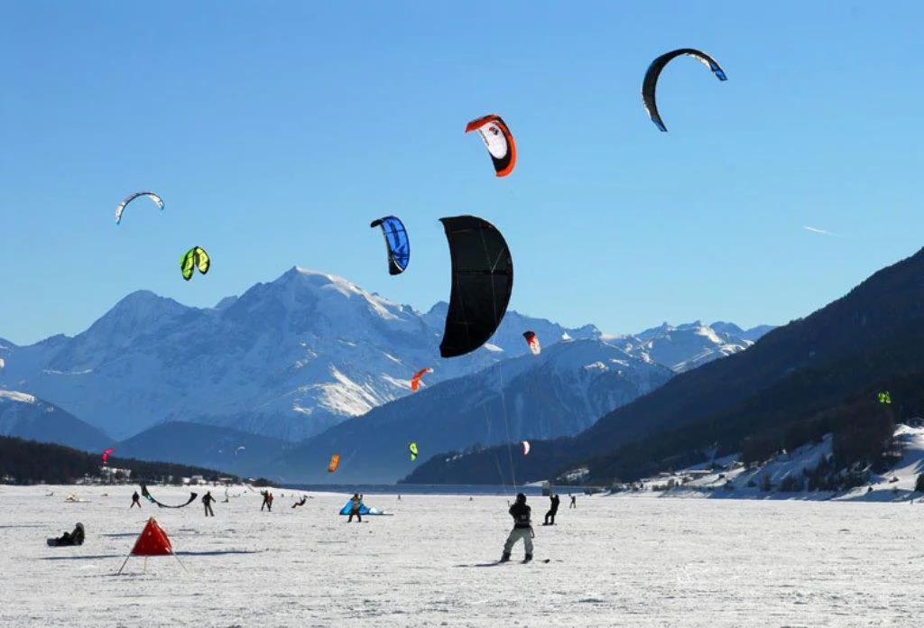 Snowkite sul lago di Resia e sul lago di San Valentino