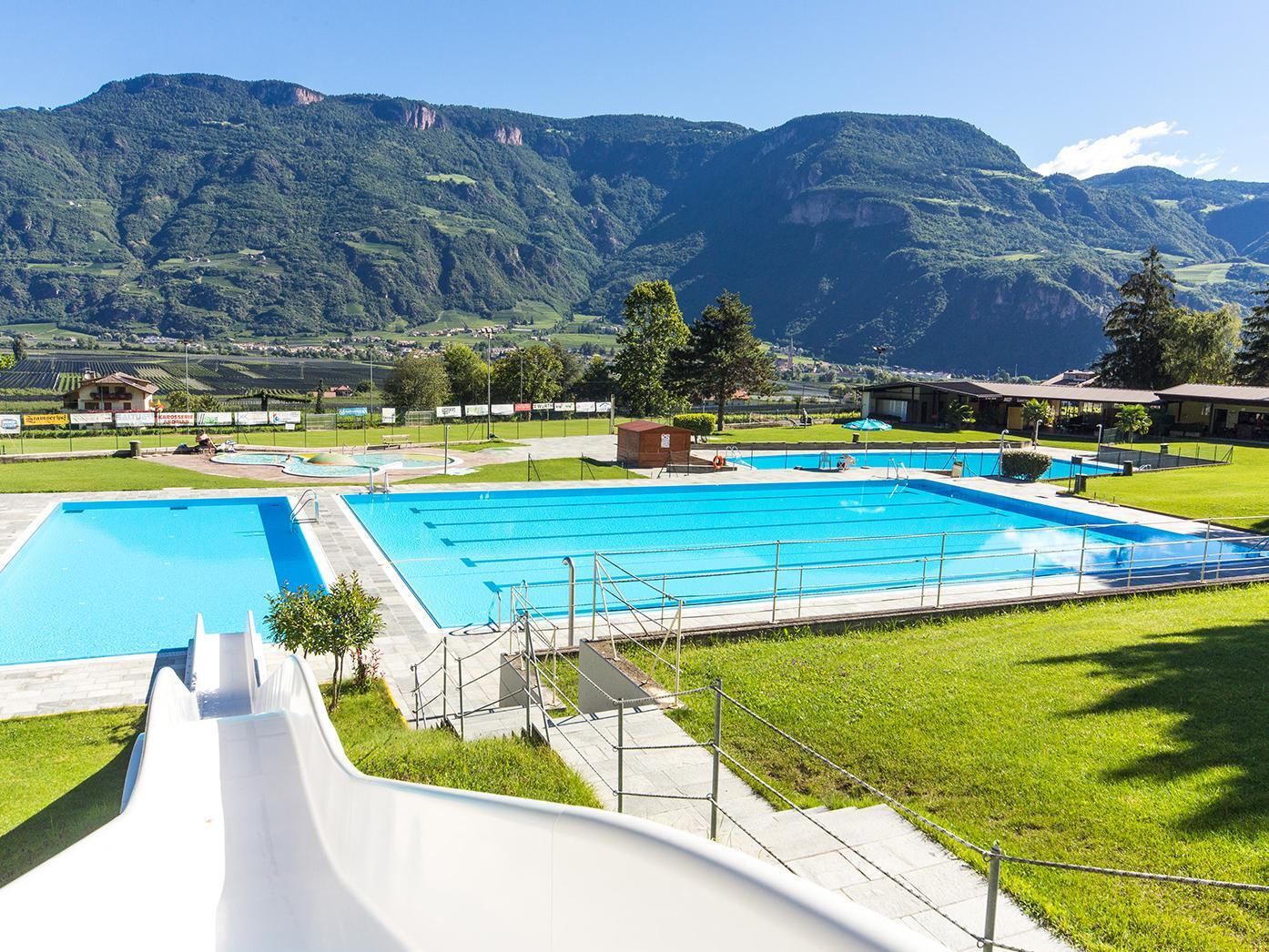Piscina Andriano Andriano 1 suedtirol.info