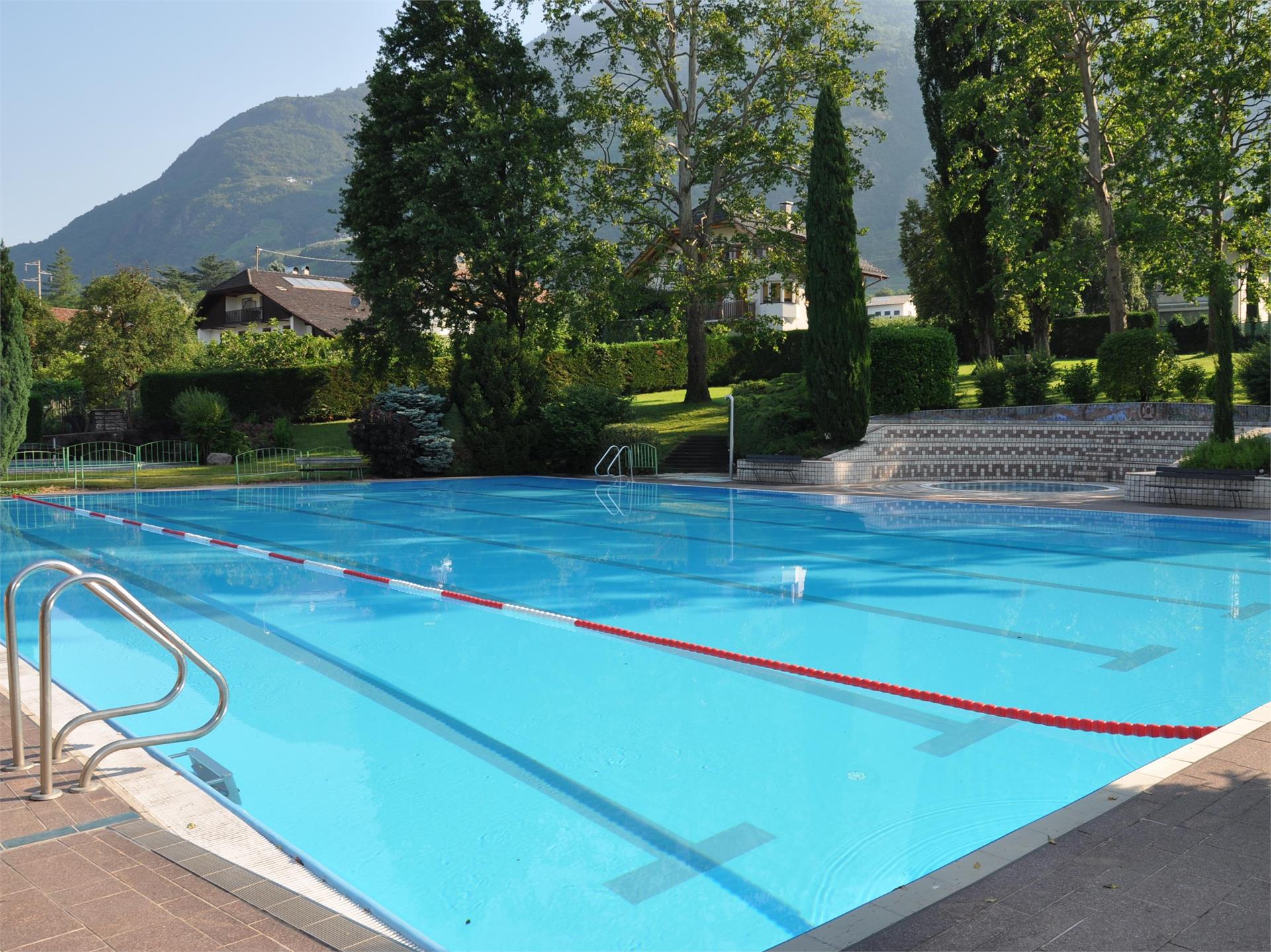 Piscina pubblica di Terlano Terlano 1 suedtirol.info