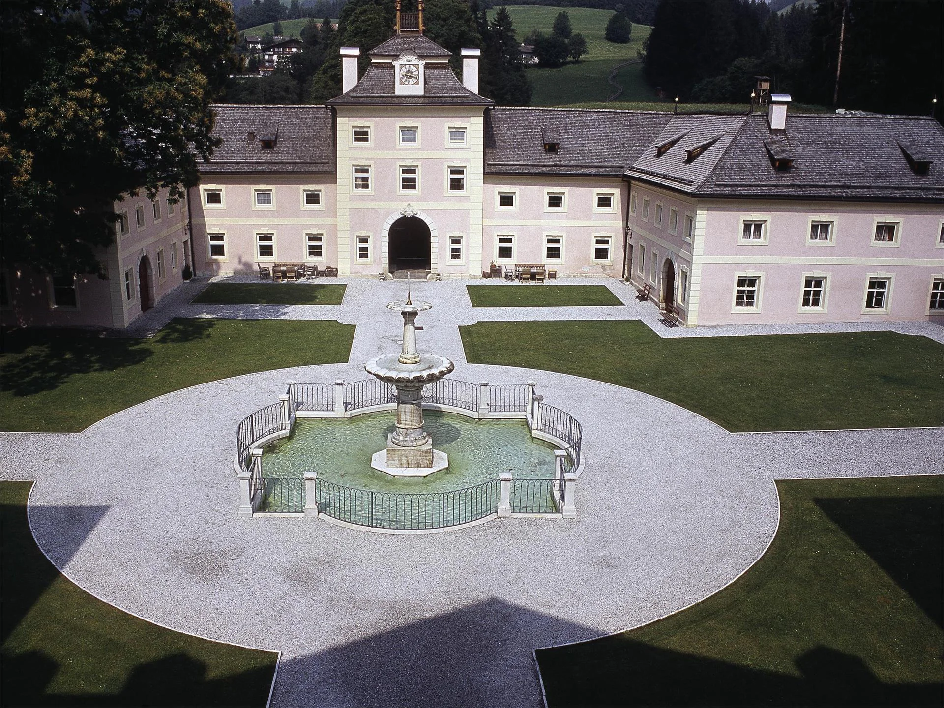 Schloss Wolfsthurn - Südtiroler Landesmuseum für Jagd und Fischerei Ratschings 4 suedtirol.info