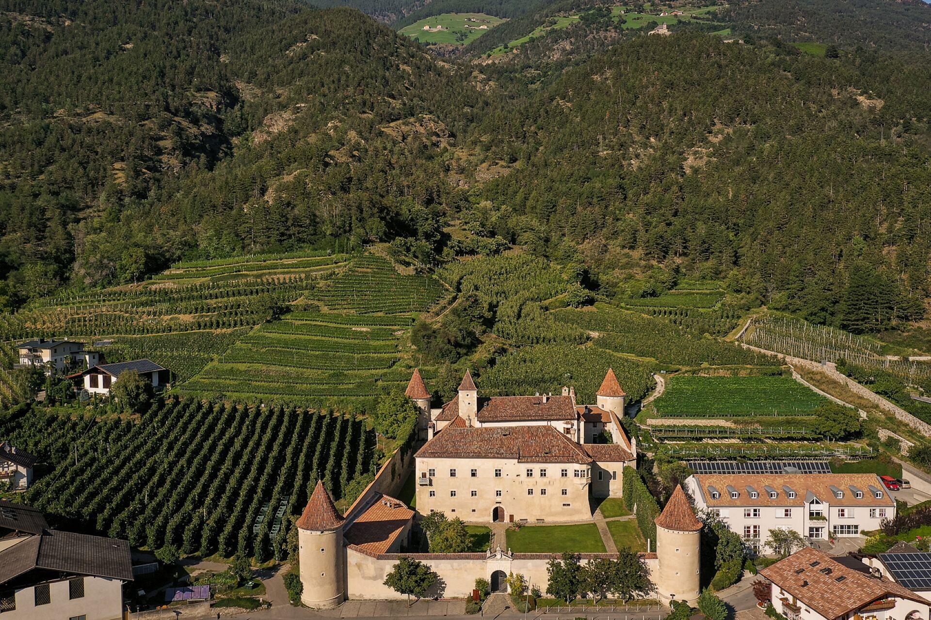 Castel Goldrain - Vinschgau/Val Venosta - #1 - suedtirol.info