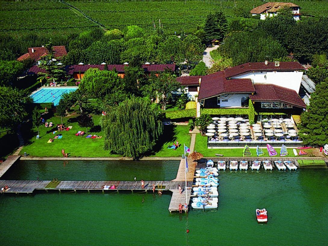 Seemarket Kaltern an der Weinstraße 1 suedtirol.info