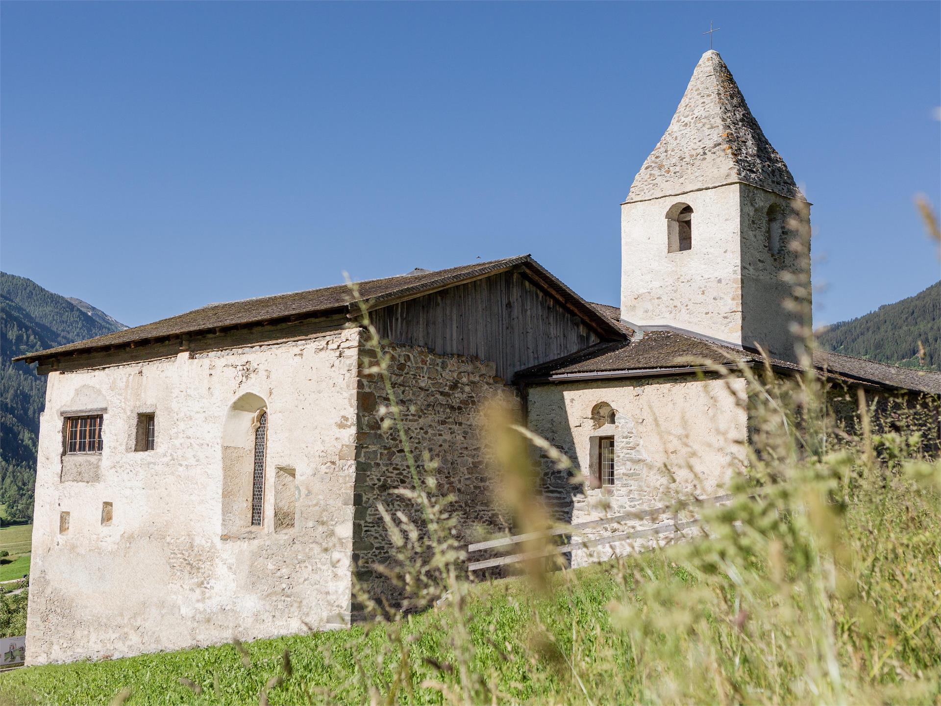 St.-Johann-Kirche in Taufers im Münstertal Taufers im Münstertal 2 suedtirol.info