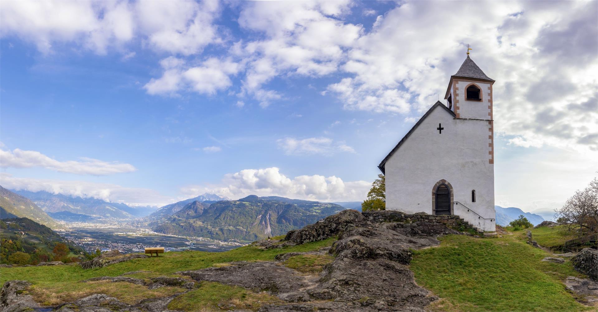 Chiesa di Sant'Ippolito a Narano Lana 2 suedtirol.info