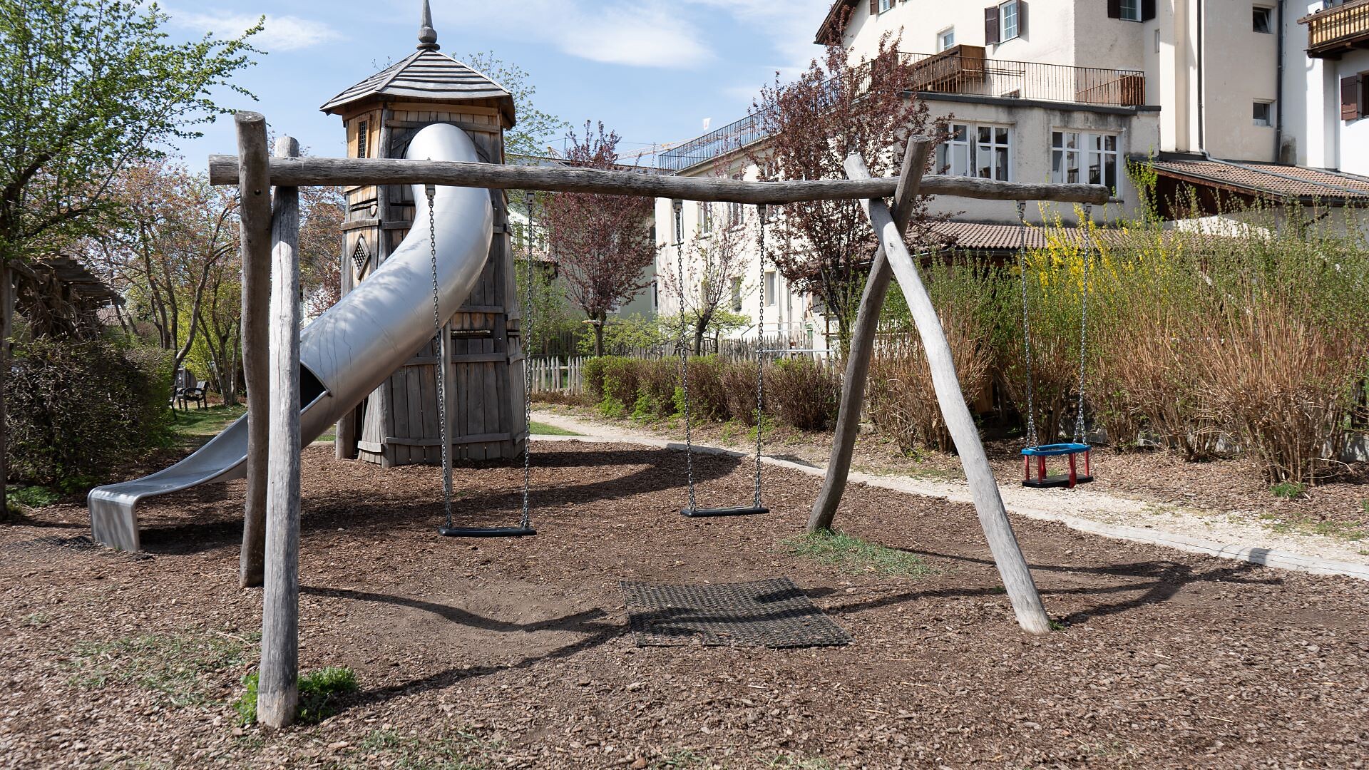 Parco giochi Scuola elemantare Fiè allo Sciliar -  - #3 - suedtirol.info