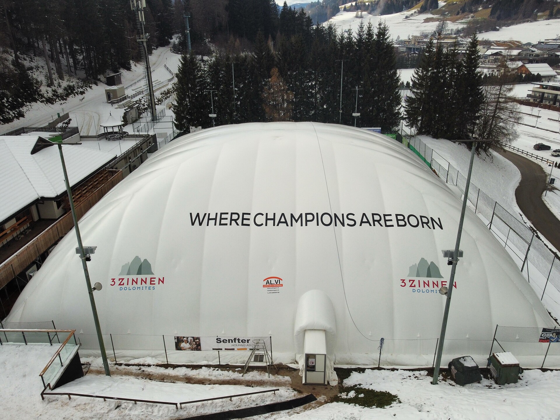 Centro Sportivo San Candido | Pallone da tennis - Regione dolomitica 3 Cime - #1 - suedtirol.info