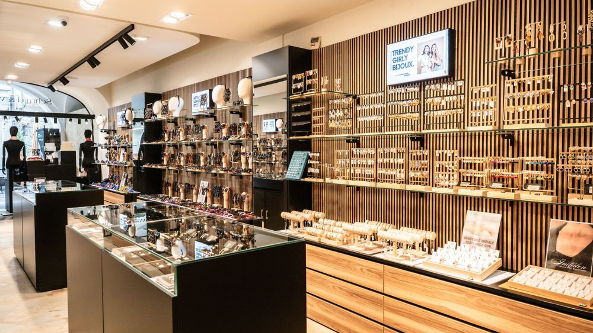 Schmid & von Bosio – Jewellery & Accessories Manufacture - Brixen und Umgebung - #2 - suedtirol.info