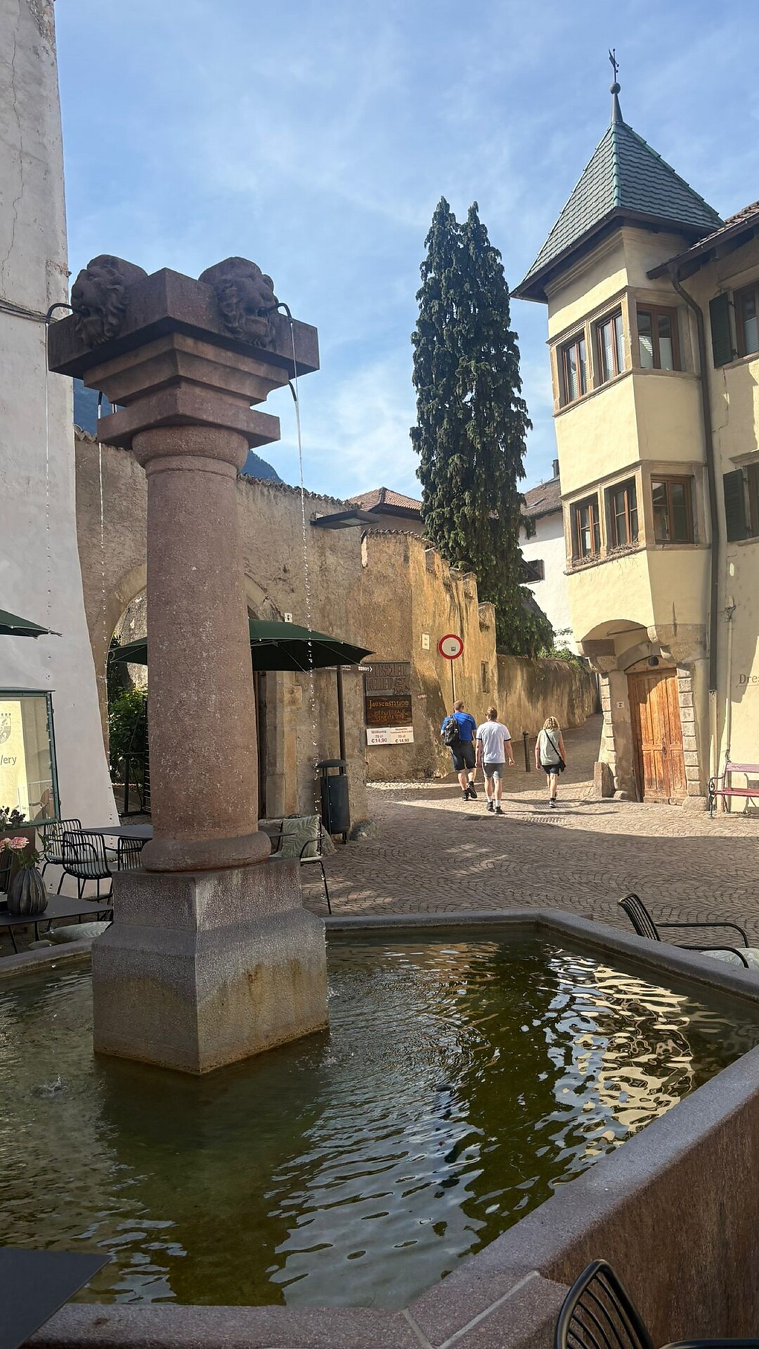 Kaltern Dorf_Buolplatz.jpeg