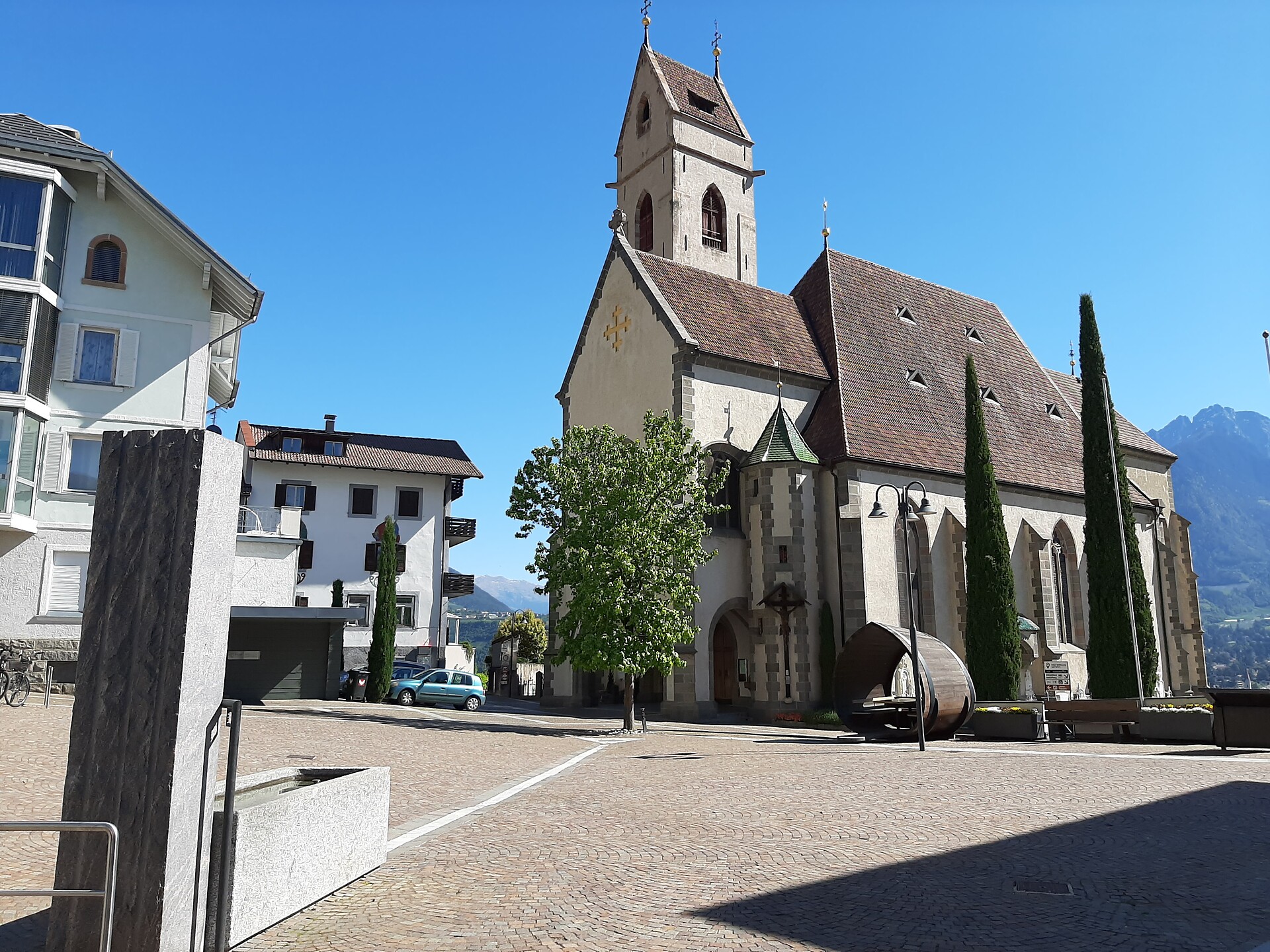 Drinking fountain - Church square Marling Marling/Marlengo 1 suedtirol.info