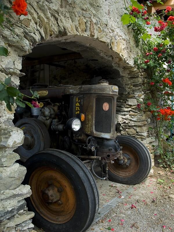 Traktor Museum at the Ungerichthof Farm in Kuens/Caines Kuens/Caines 1 suedtirol.info