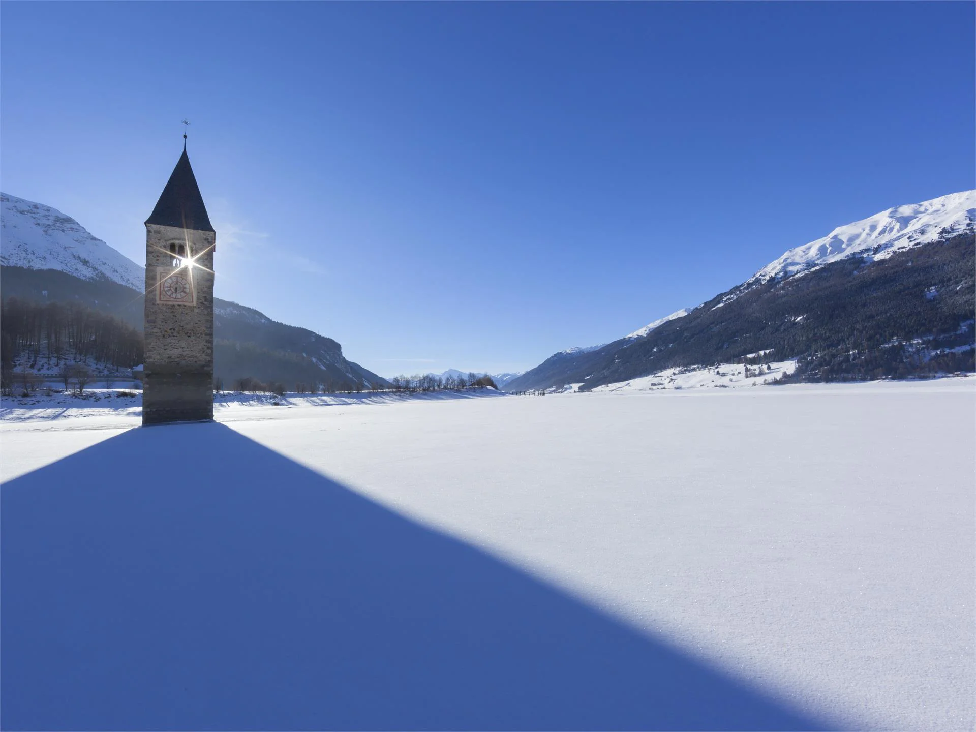 Tower in the lake Reschensee Graun im Vinschgau/Curon Venosta 2 suedtirol.info