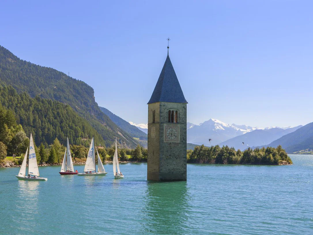 Campanile nel lago di Resia