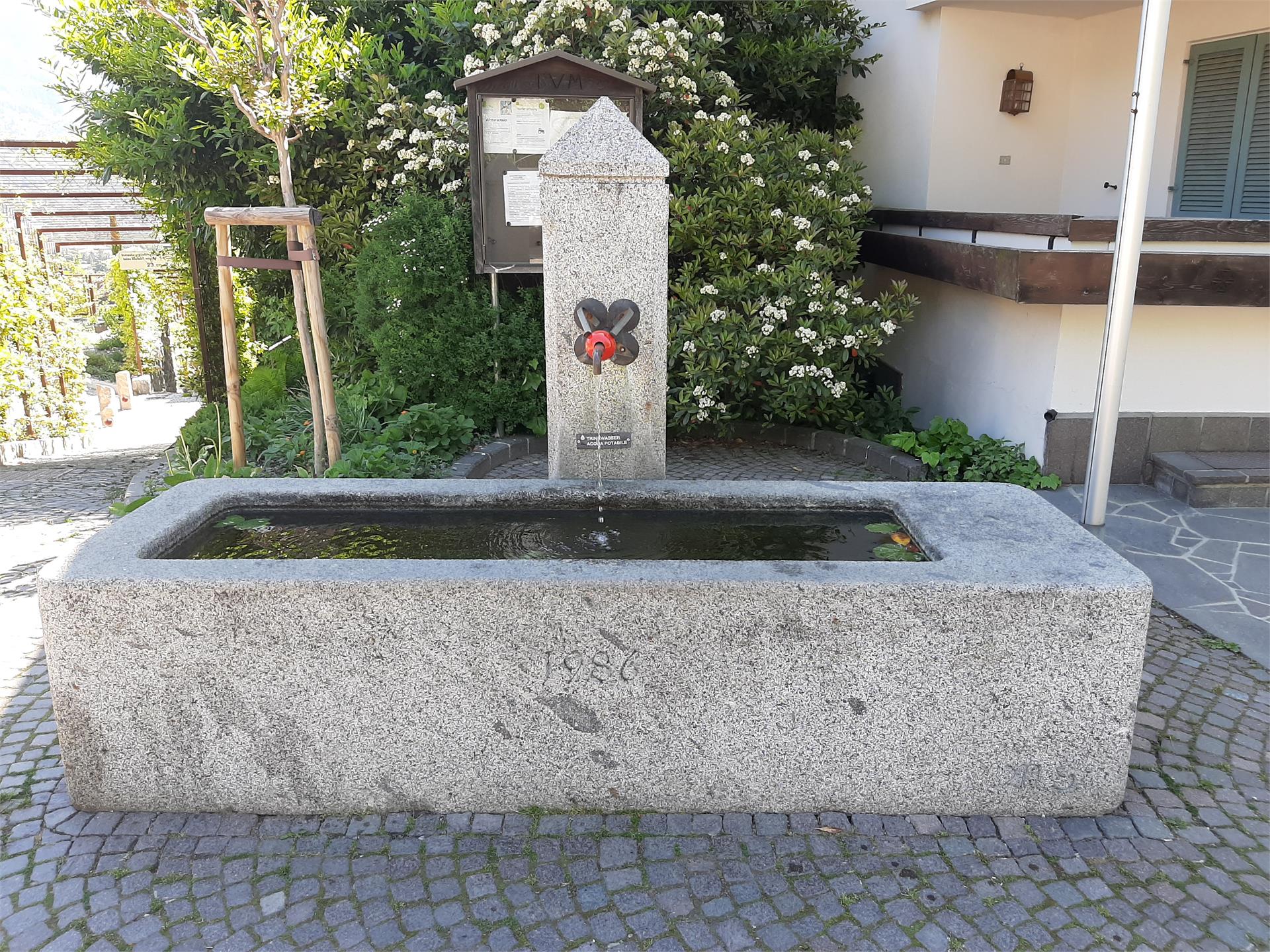 Drinking fountain - Traubenwirt Marling Marling/Marlengo 1 suedtirol.info