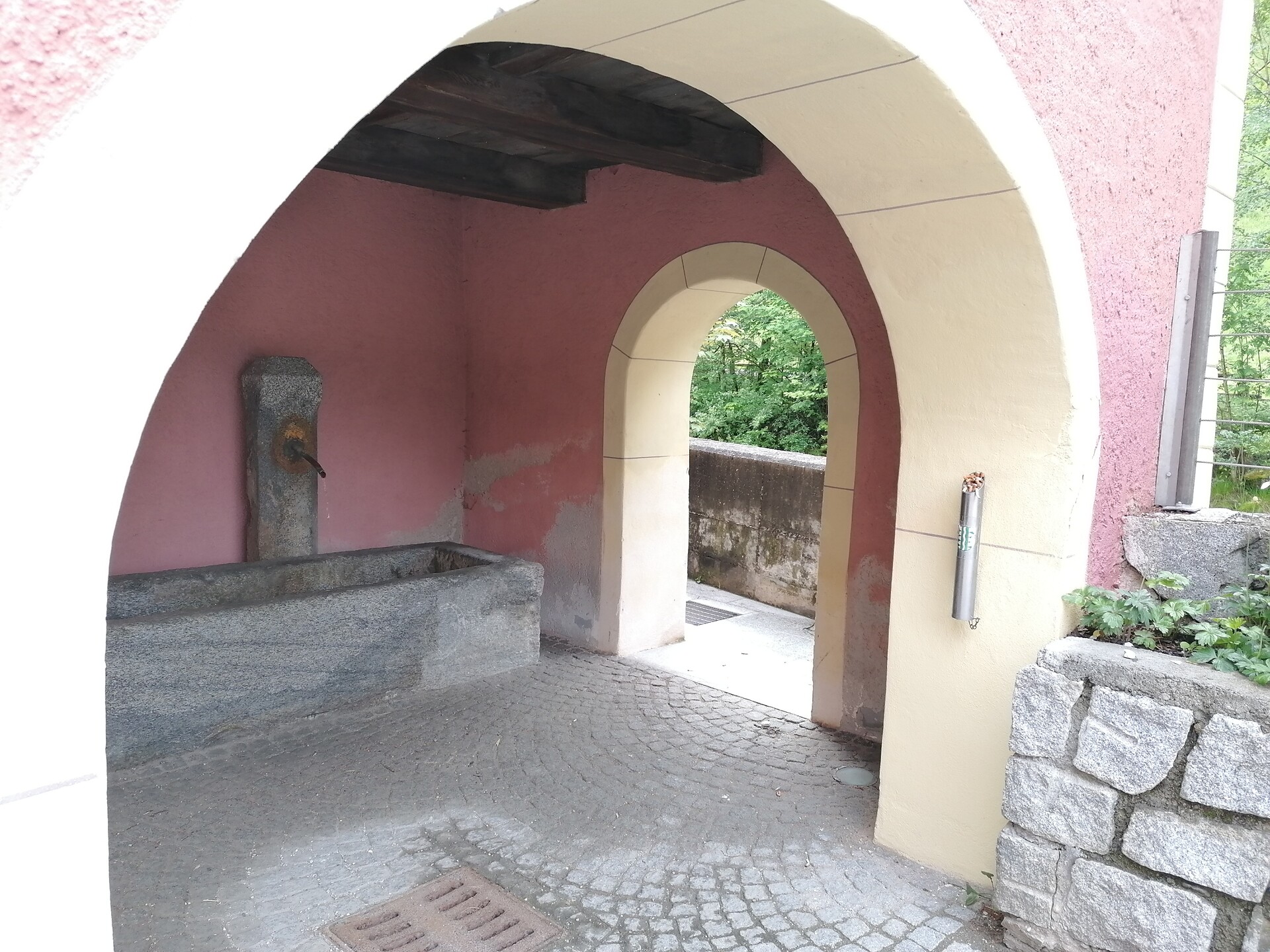 Fountain Pfisterhaus