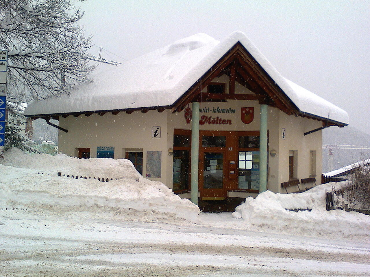 Tourist office in winter