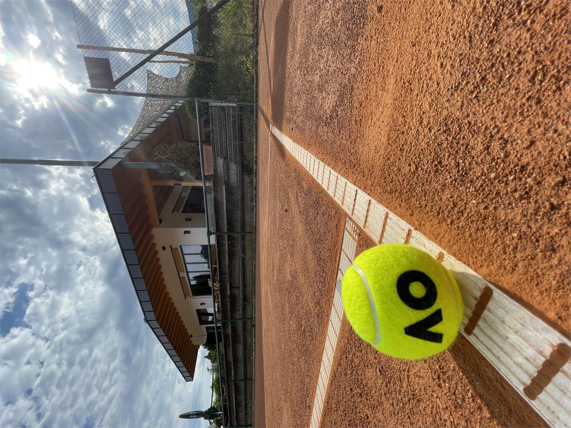Tennisplatz Tramin Tramin an der Weinstraße 3 suedtirol.info