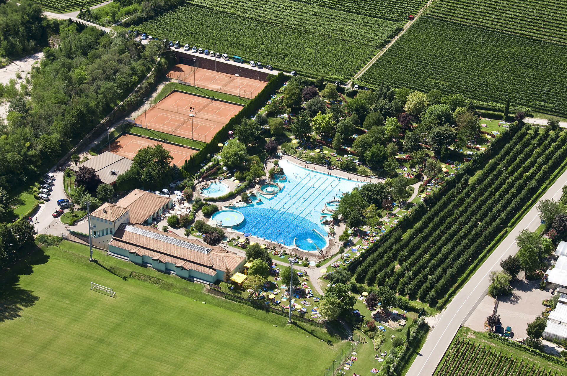 Tennis Court Termeno