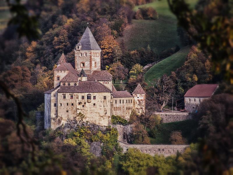 Trostburg in Waidbruck Meran 2 suedtirol.info