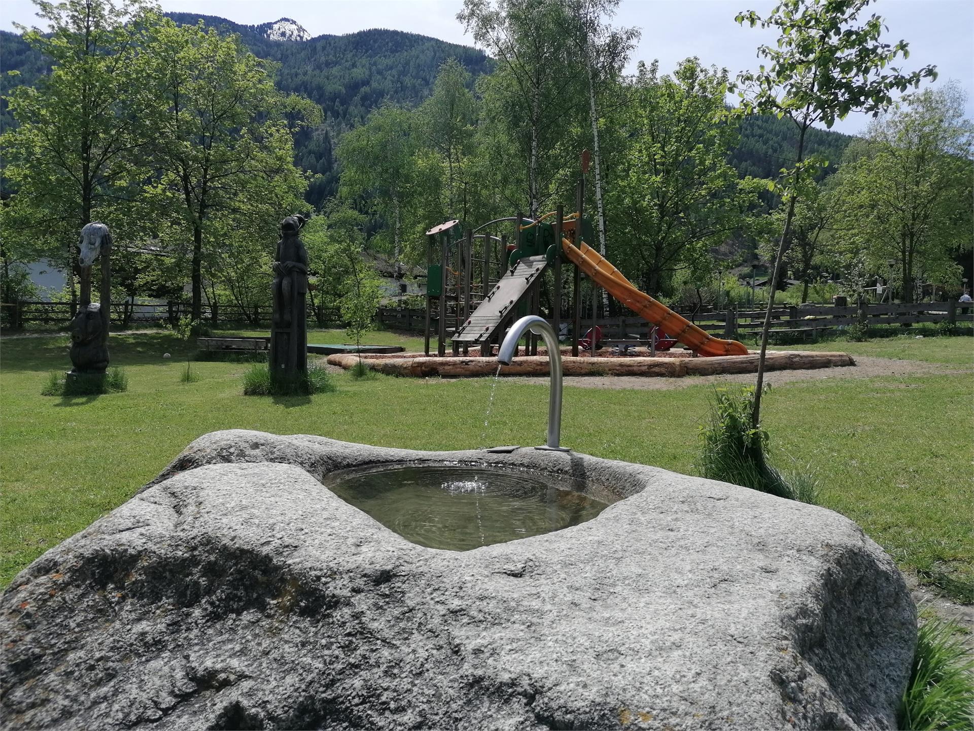 Trinkwasserbrunnen Luttach Skulpturenpark Ahrntal 1 suedtirol.info