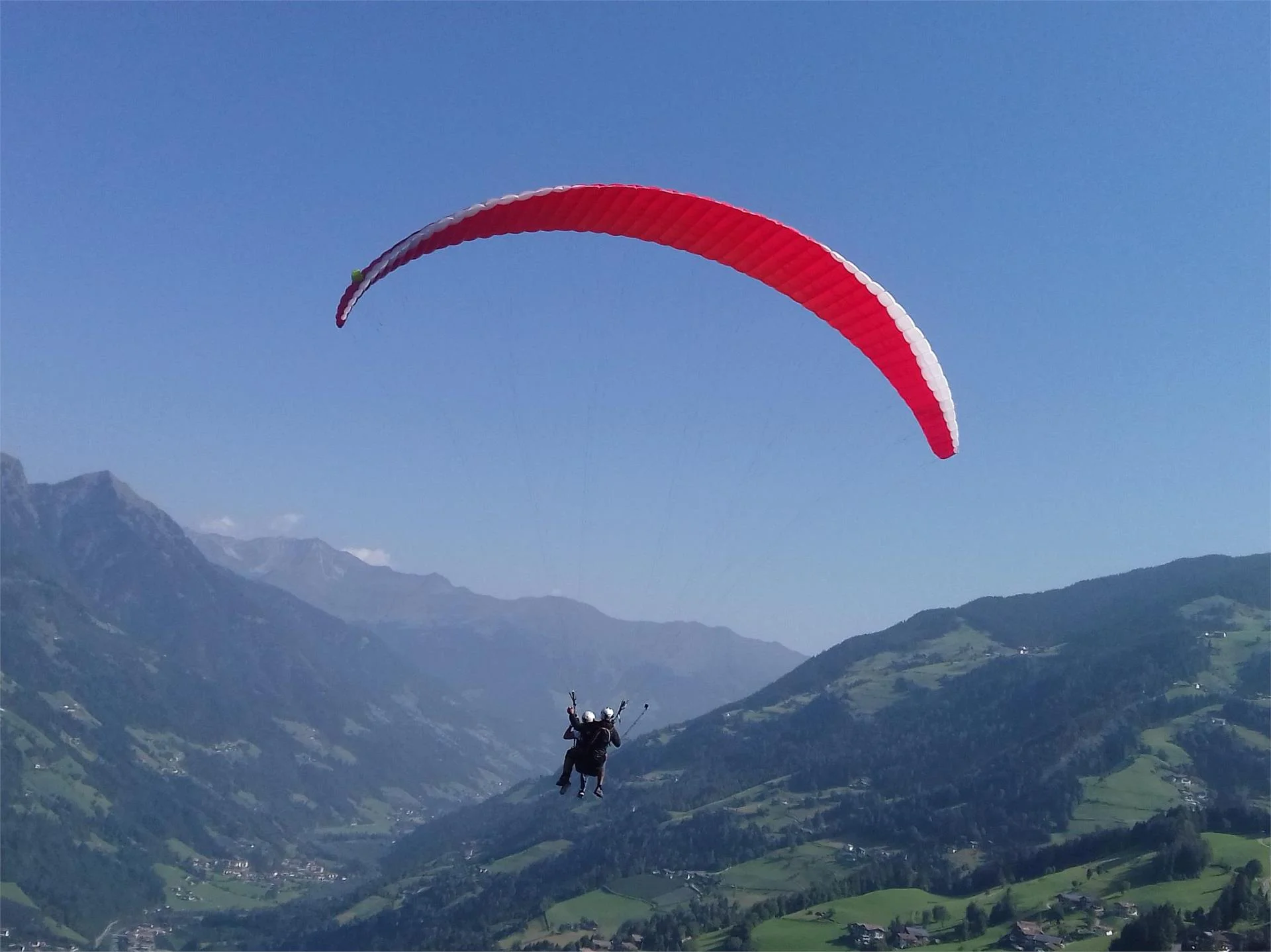 Tandemclub Ifinger paragliding and tandem flights Tscherms/Cermes 1 suedtirol.info