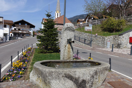 Trinkwasserbrunnen in Verdins  1 suedtirol.info