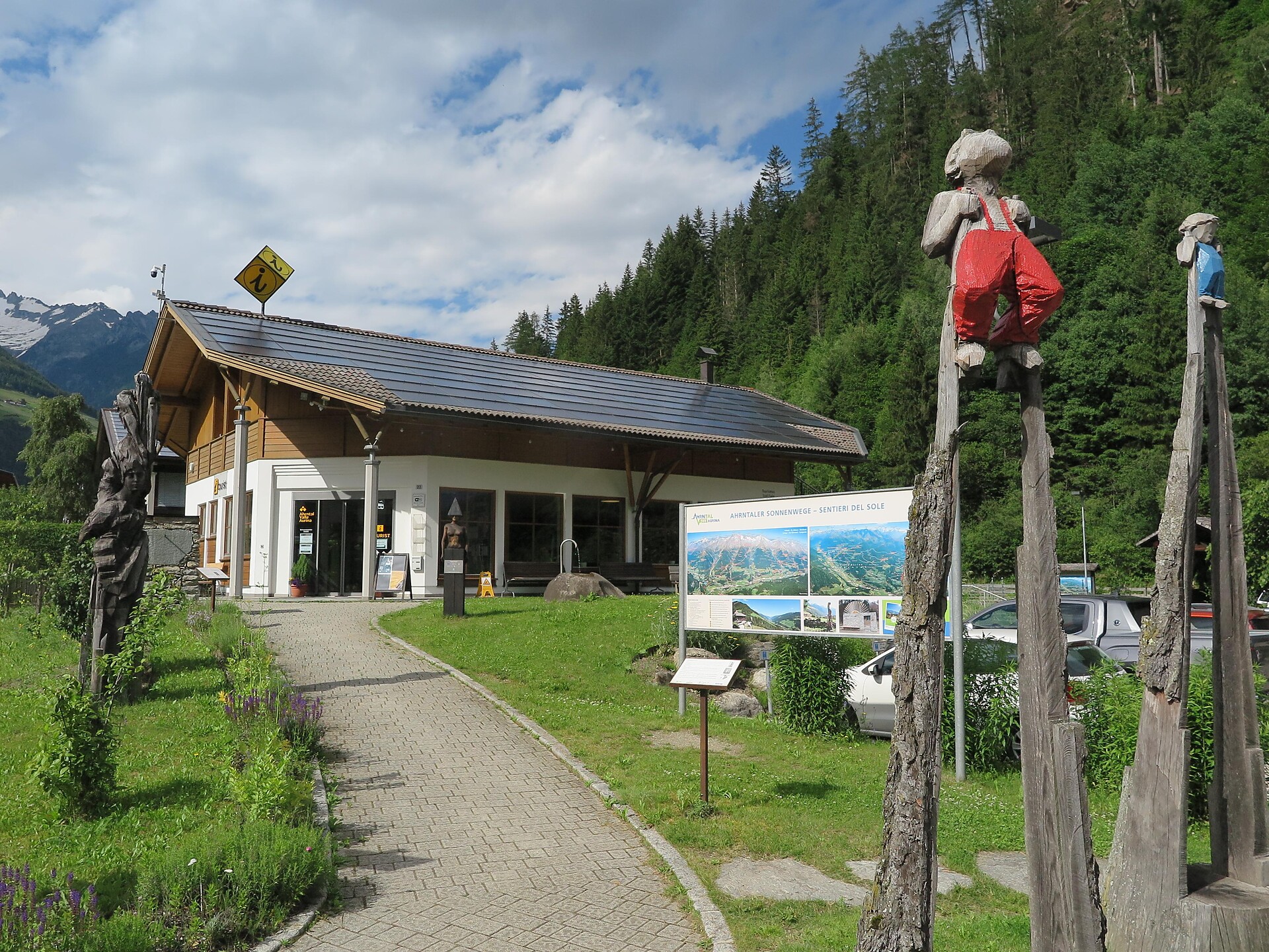 Trinkwasser-Auffüllstation WC Tourismusbüro Luttach Ahrntal 1 suedtirol.info