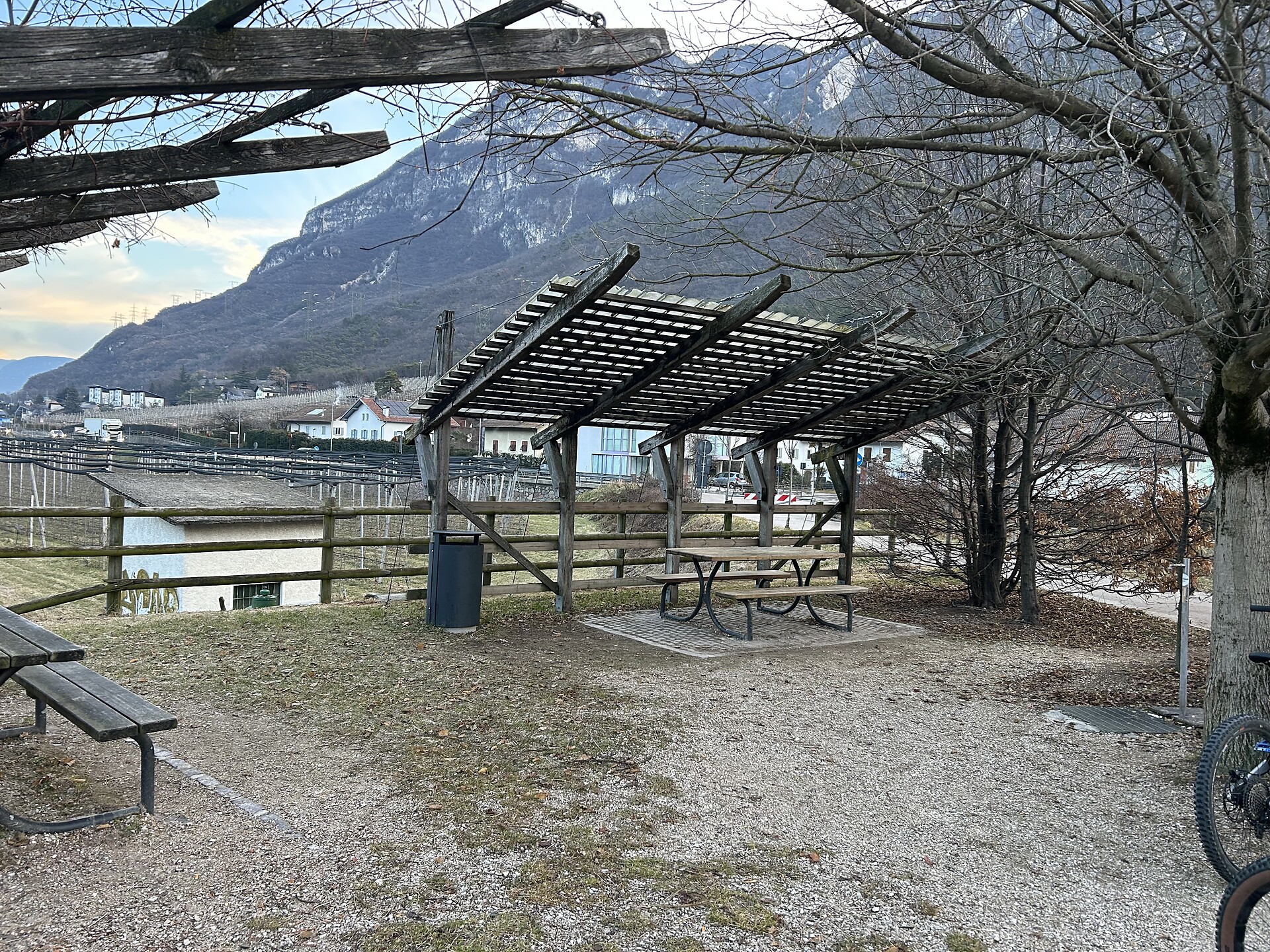 Trinkwasserbrunnen Radweg Laag Neumarkt 1 suedtirol.info
