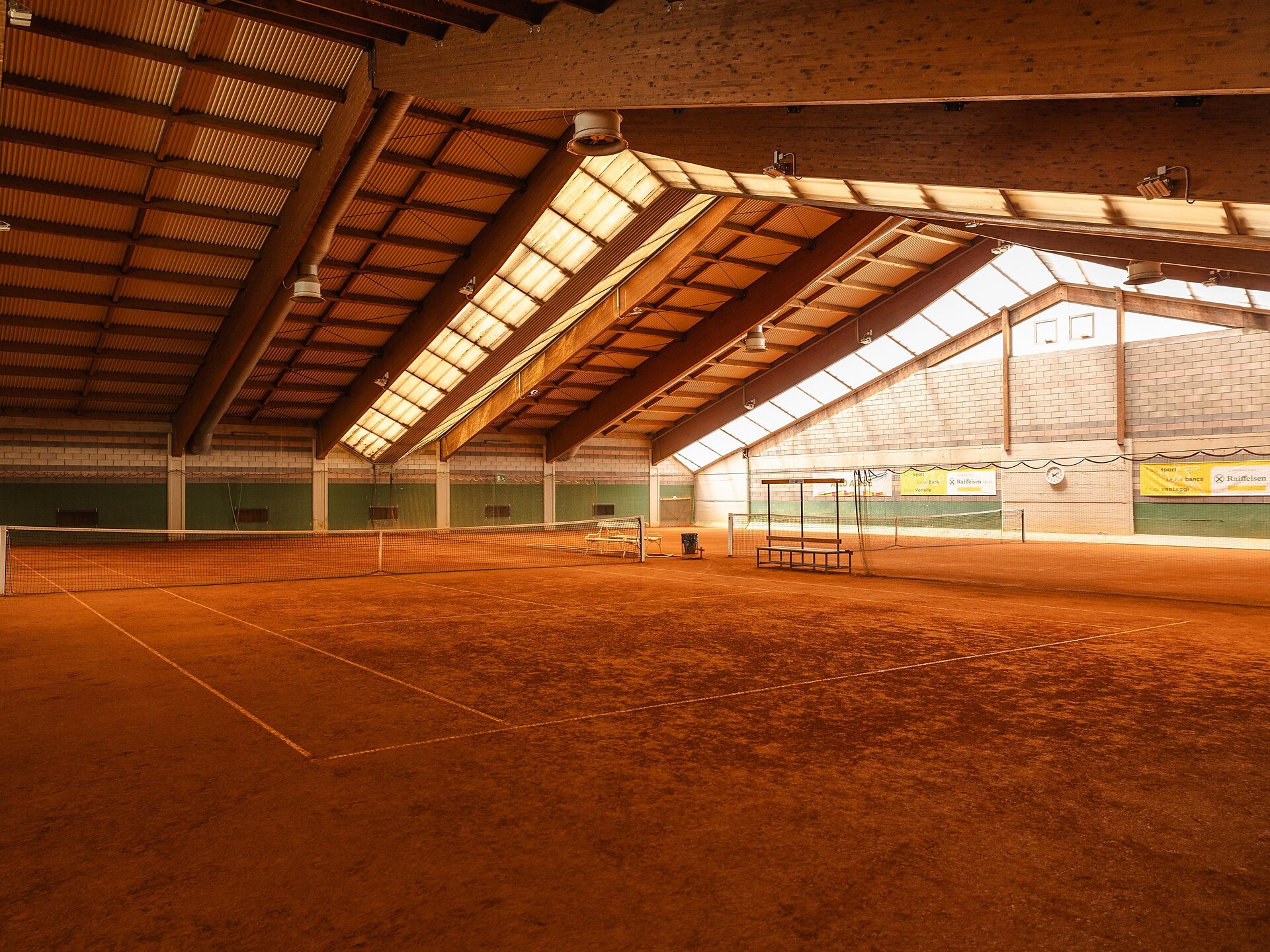 Tennis indoor