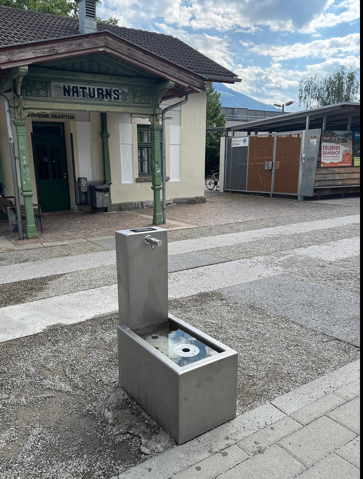 Drinking water refill point: trainstation Naturns - Meran/Merano and environs - #1 - suedtirol.info