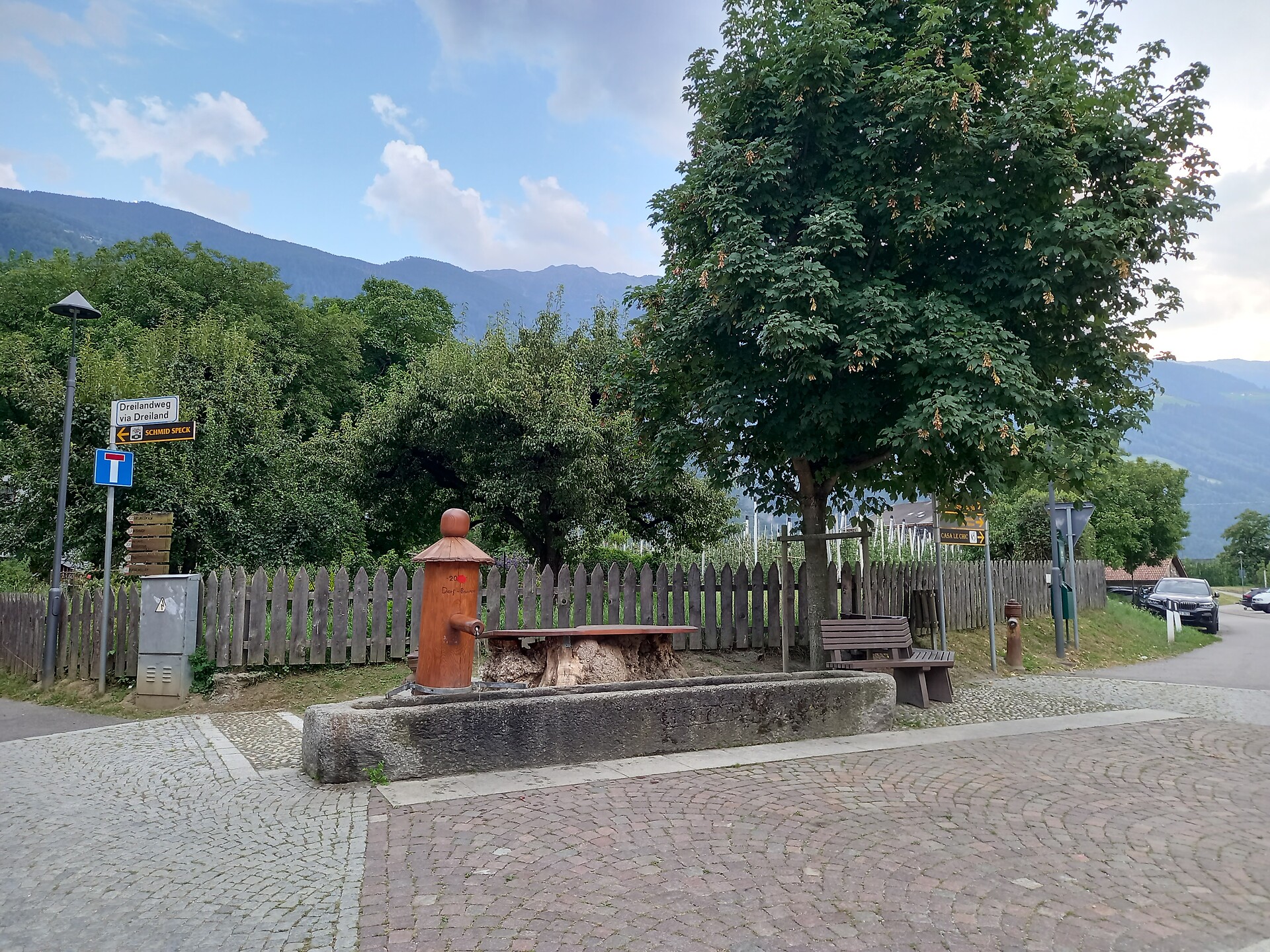 Punto di rifornimento dell'acqua potabile: Paese Plaus - Merano e dintorni - #1 - suedtirol.info