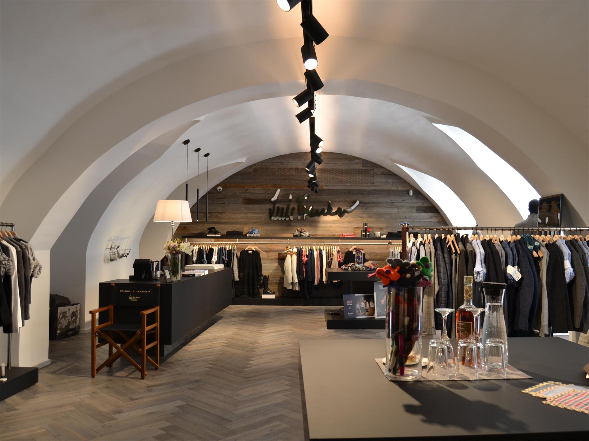 Unterberger J. & Co KG – interior design Bruneck/Brunico 2 suedtirol.info