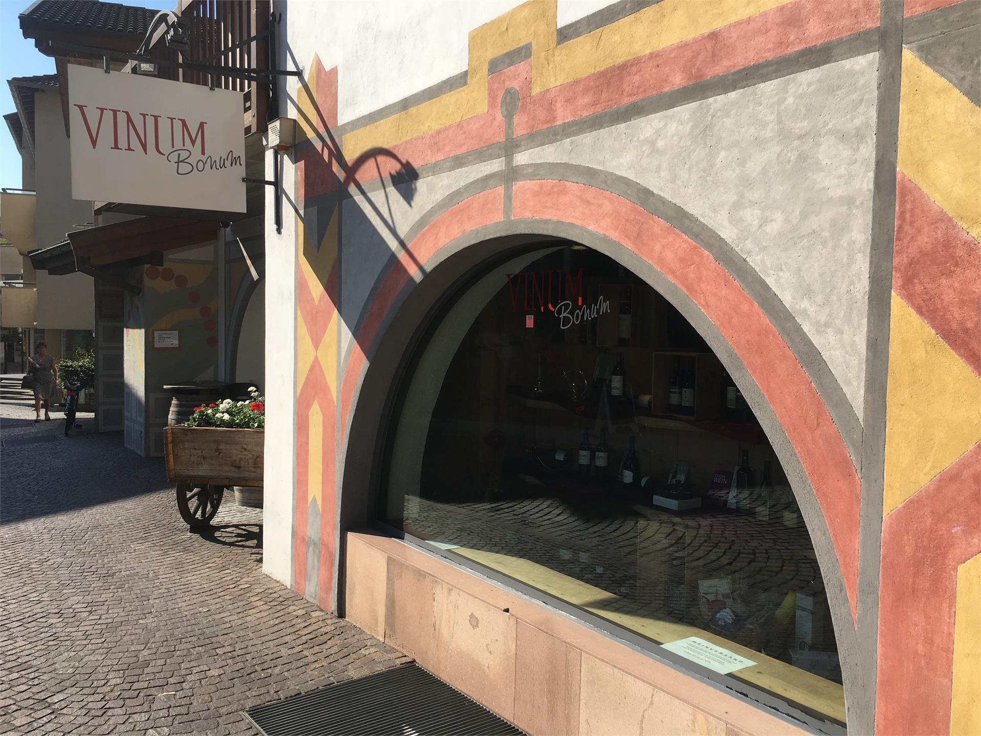 Weinhandlung - Vinothek VINUMnovum! Algund 3 suedtirol.info