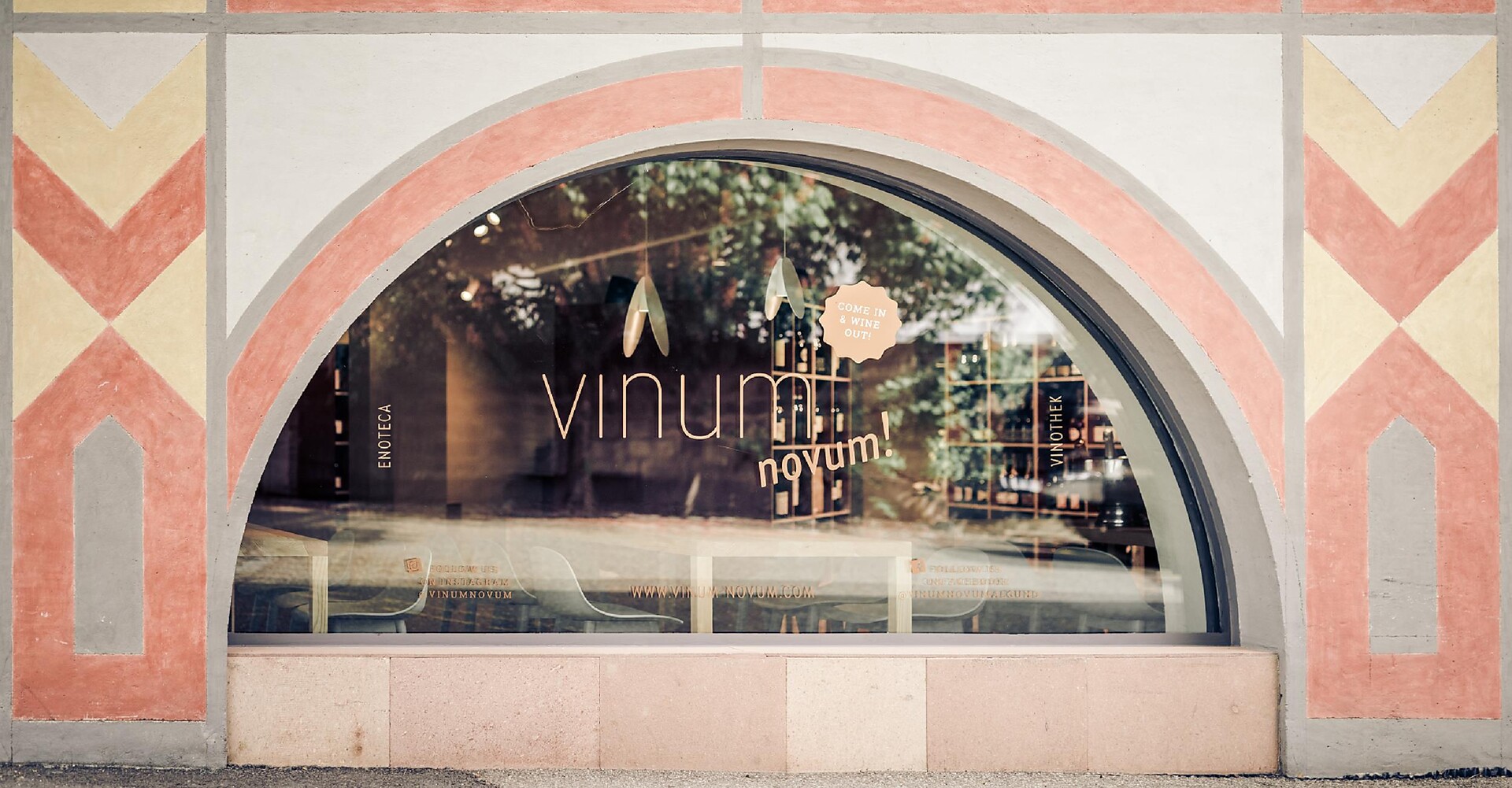 Weinhandlung - Vinothek VINUMnovum! Algund 1 suedtirol.info