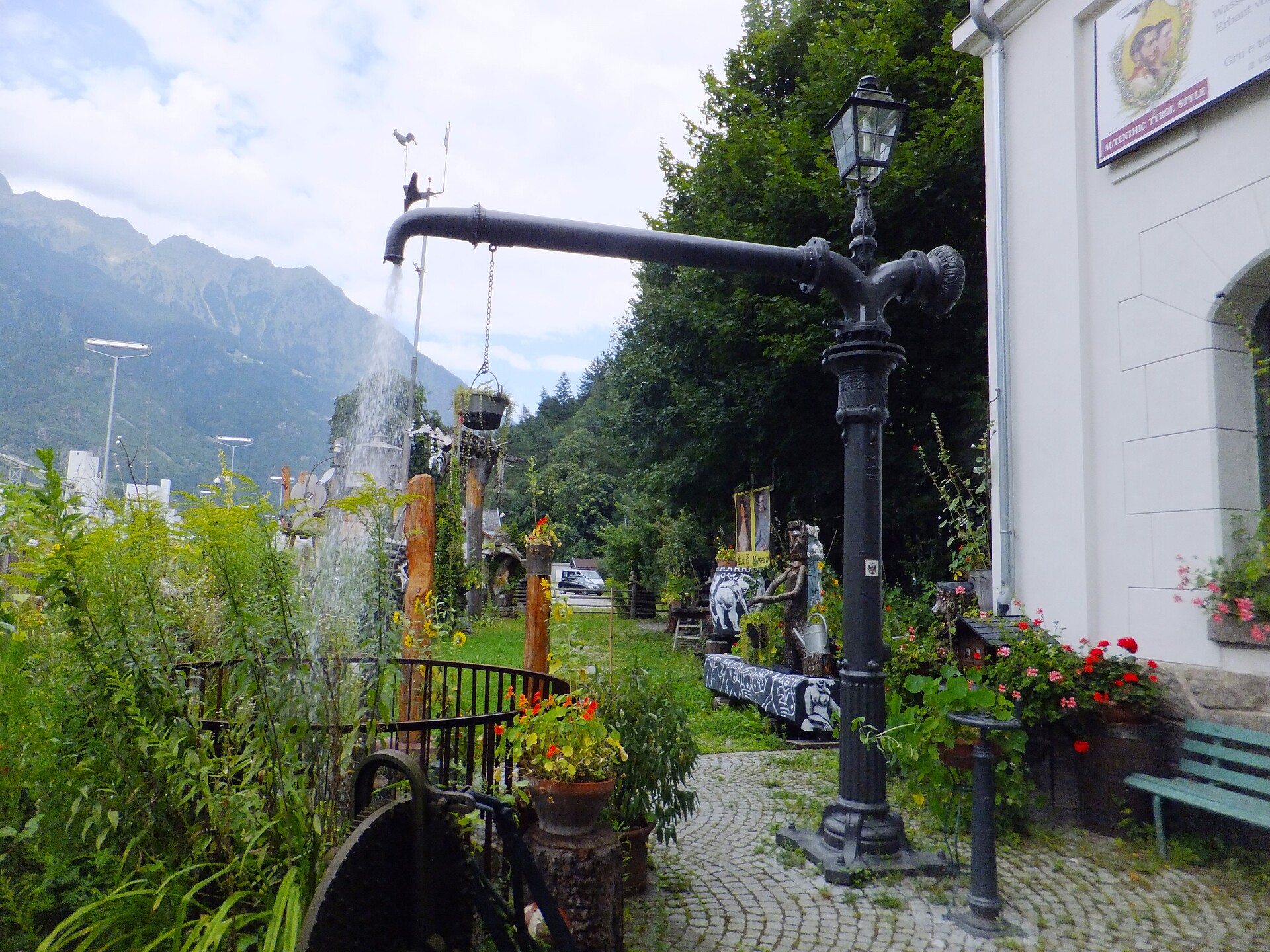 Crane of water and tower by train station Töll/Tel