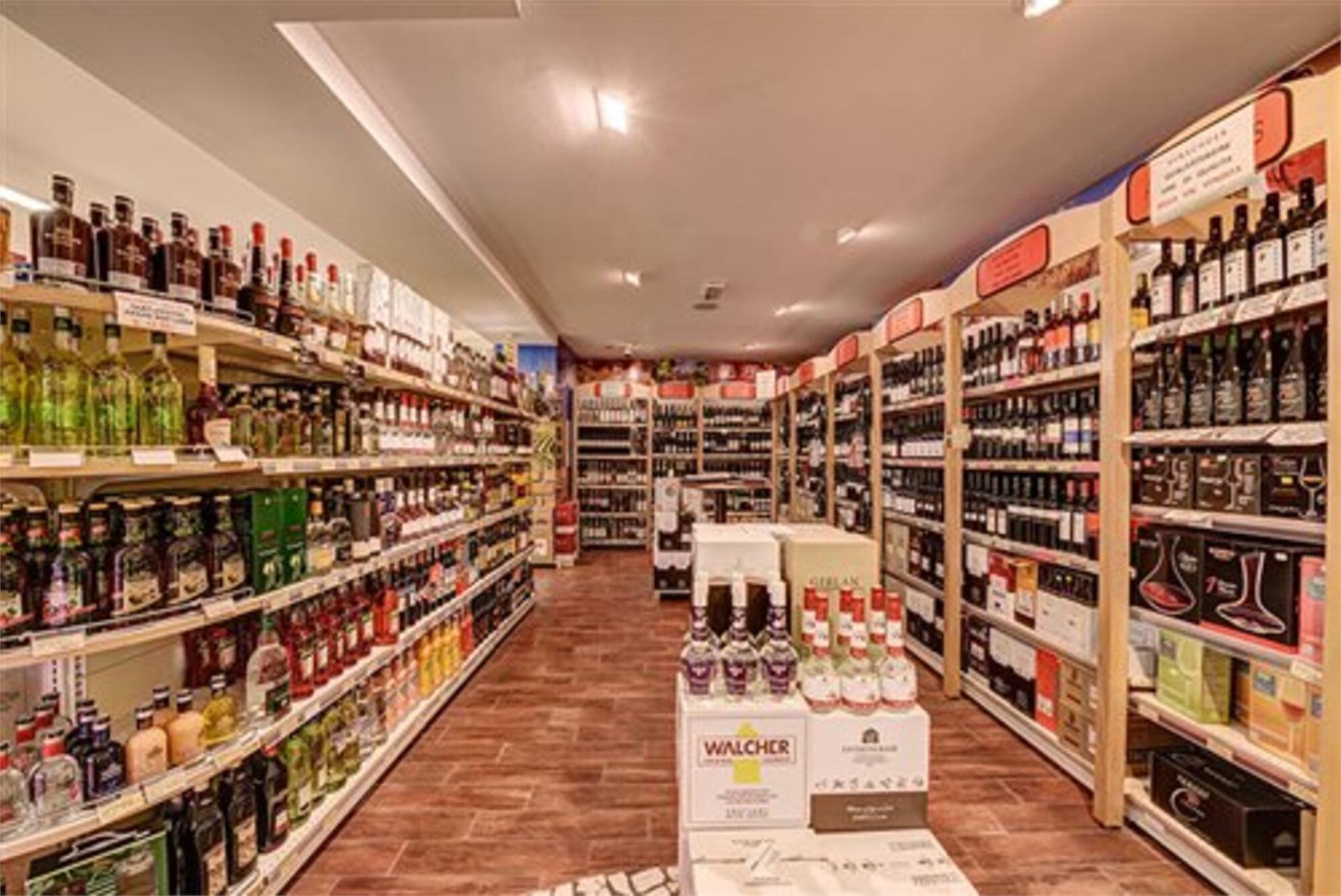 Wine shop Folie Günther Graun im Vinschgau/Curon Venosta 1 suedtirol.info