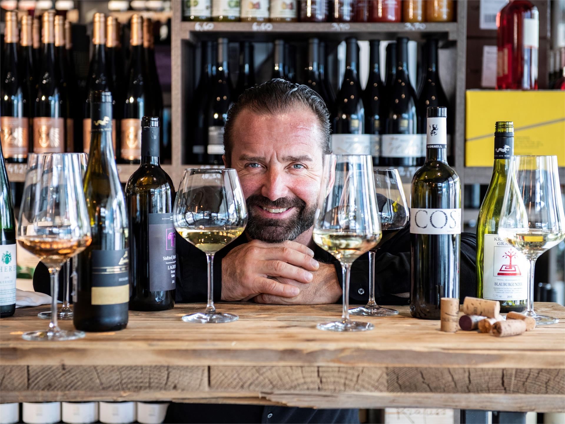 Weinmesser's VINOthek - Wine & People Schenna/Scena 1 suedtirol.info