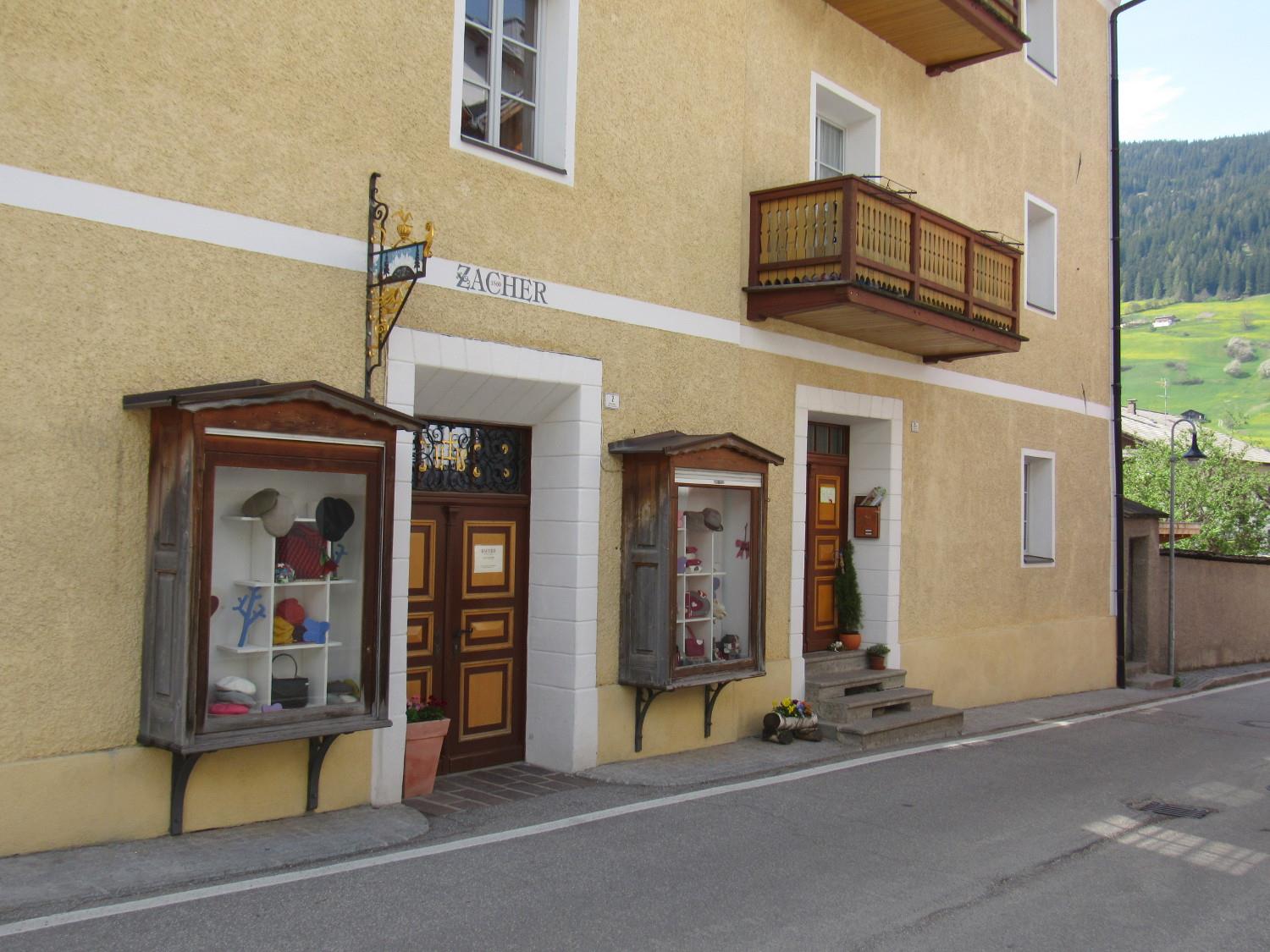 Zacher | Hüte und vieles mehr Innichen 1 suedtirol.info